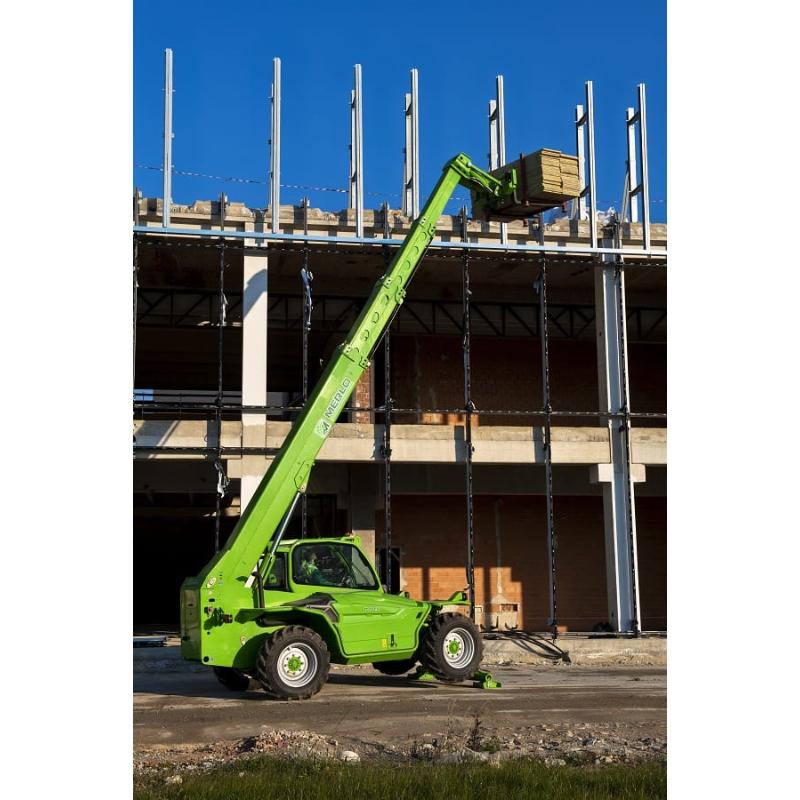 Teleskoptruck firehjulsstyrt < 19 meter <4 tonn